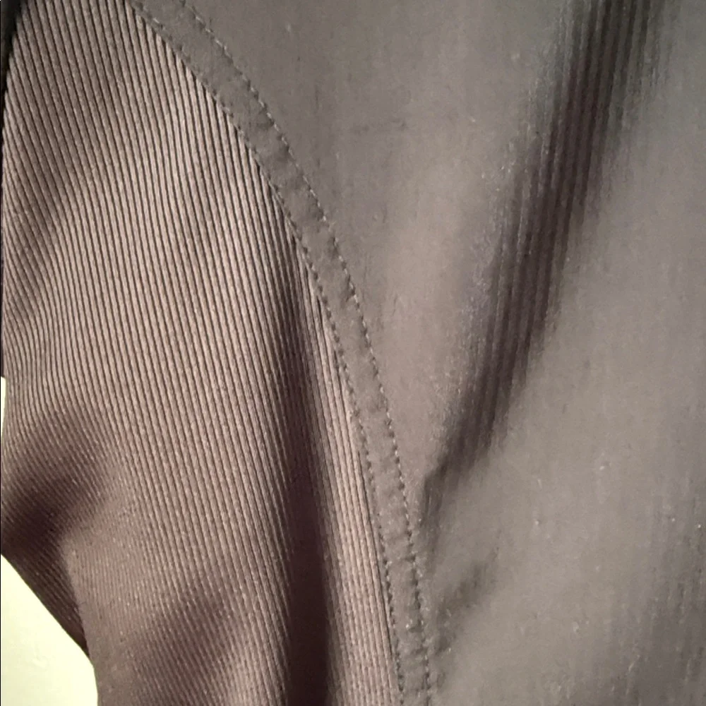 Koi Black Short Sleeve Top with Zipper and Pockets - Picture 5 of 6